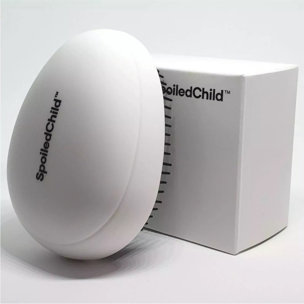Spoiled Child pocket styling brush